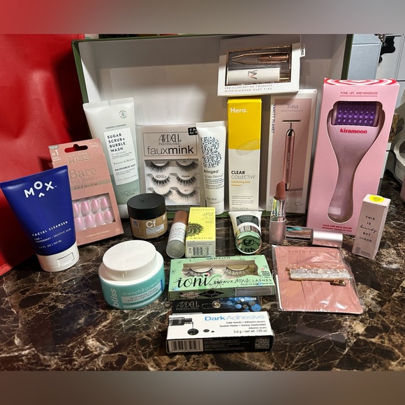 MEGA BEAUTY BUNDLE ALL NEW 17 ITEMS + FREE GIFT!